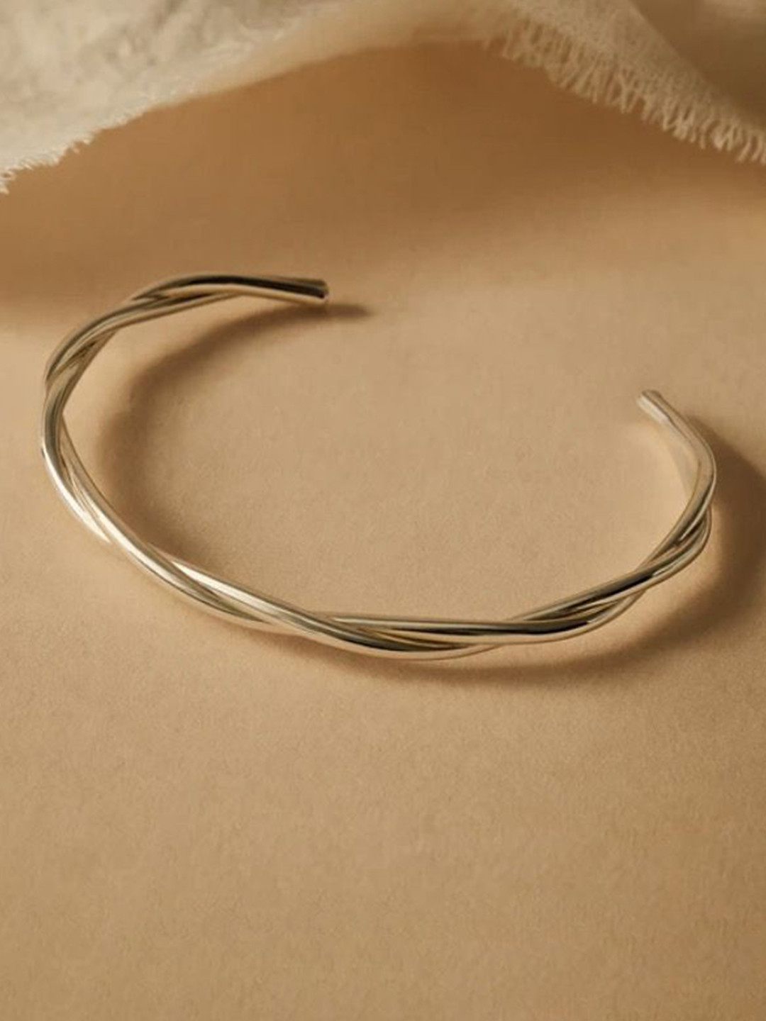 Anushka Jain Jewellery Women 925 Sterling Silver-Plated Twisted Cuff Bracelet