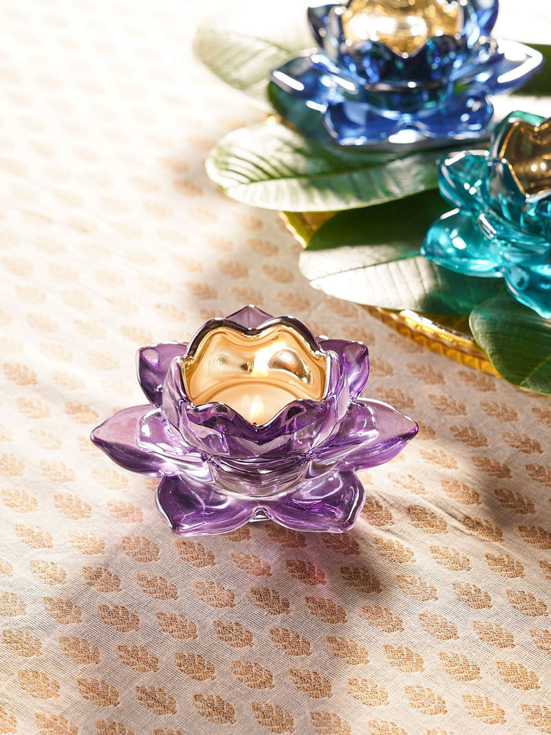 Pure Home and Living Purple 2 Pieces Textured Lotus Shaped Glass Tealight Holders