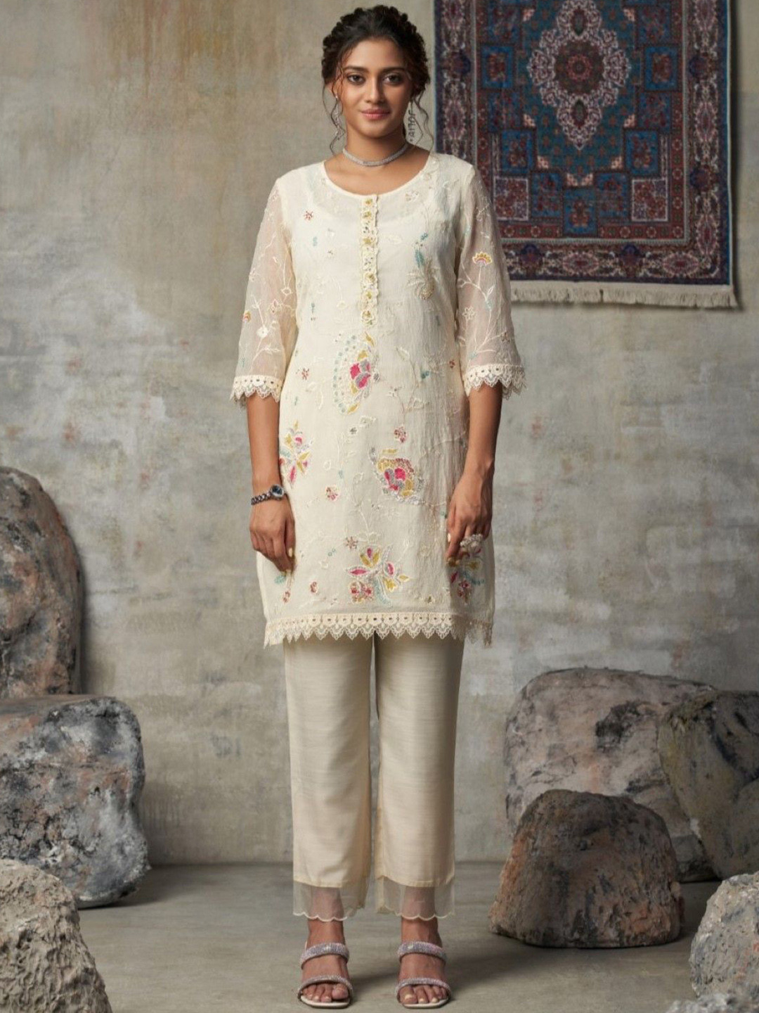 AUTUMN LANE Anumeha Daisy Floral Embroidered Round Neck Tissue Kurta With Trousers