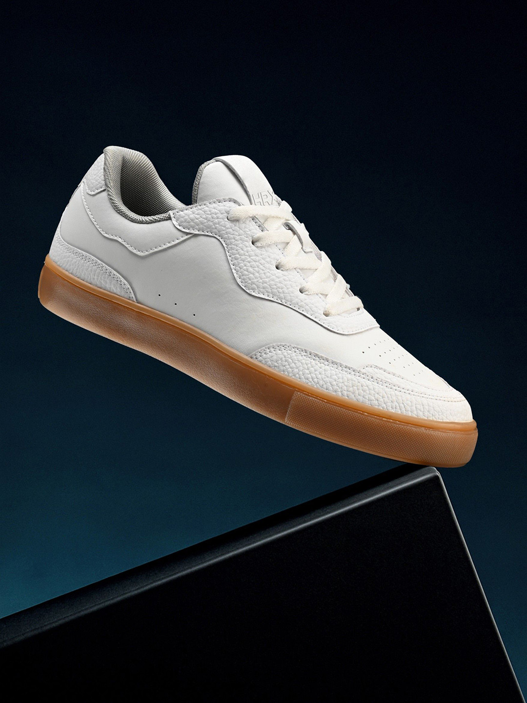 HRX by Hrithik Roshan Bomba Men Comfortable Sneaker