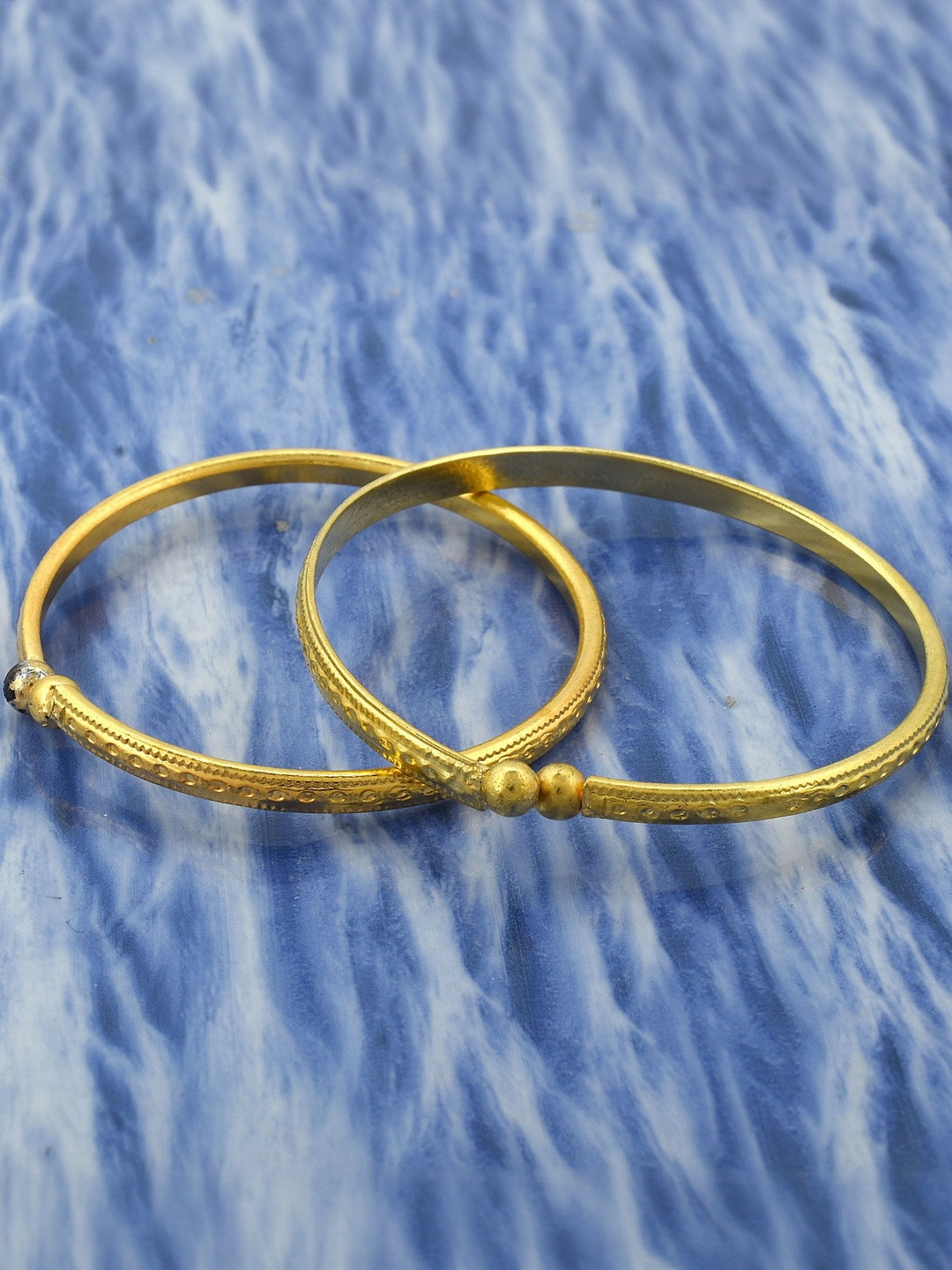 Missmister Unisex Kids Brass Gold-Plated Kada Bangle