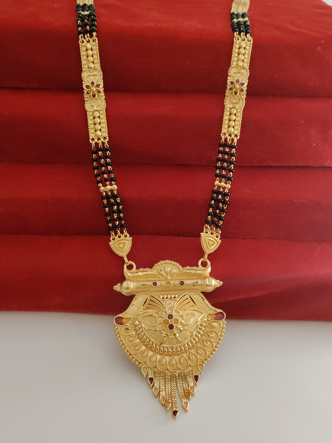 V.K.PAYAL.JEWELLERY Gold-Plated Artificial Stones Studded & Beaded Mangalsutra