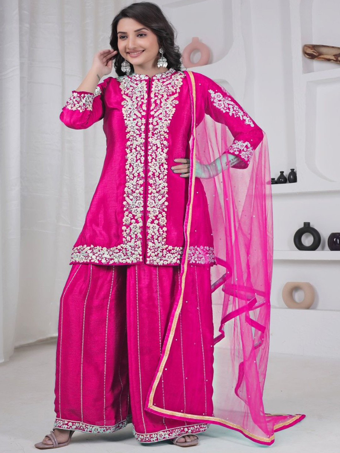 SHREEPAD ENTERPRISE Floral Embroidered Mandarin Collar Kurti With Palazzos & Dupatta