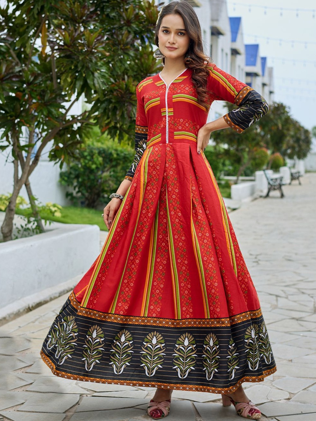 HERE&NOW Women Viscose Rayon V Neck  Anarkali Gown