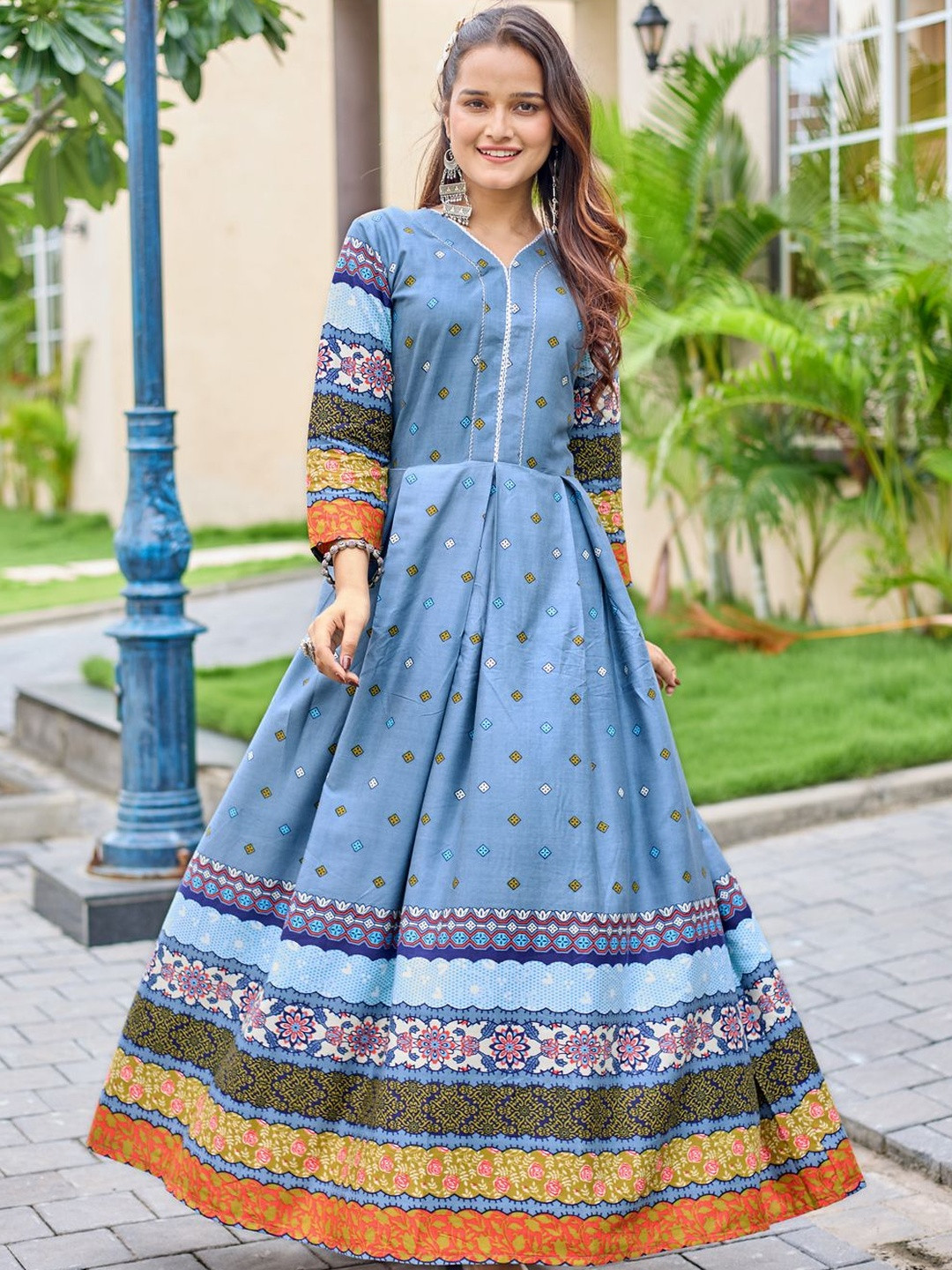HERE&NOW Grey Floral Fully Stiched Rayon V Neck Embroidery Work Anarkali Gown