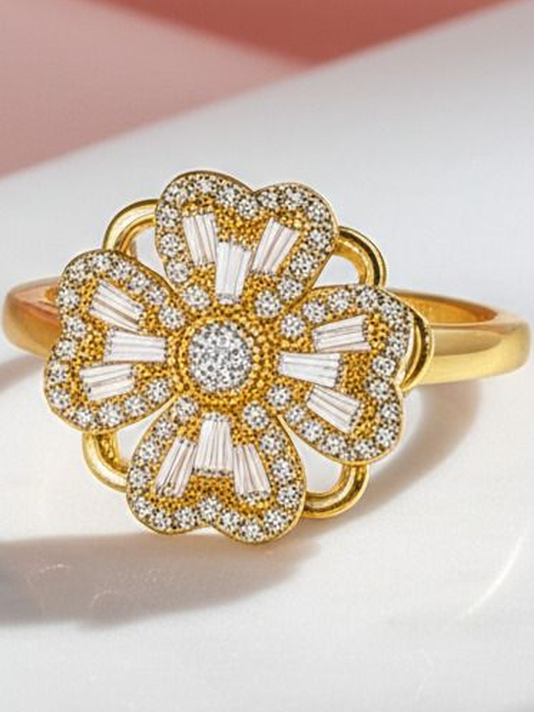 DressBerry Women Four Leaf Clover Gold-Plated Adjustable Rotating Ring