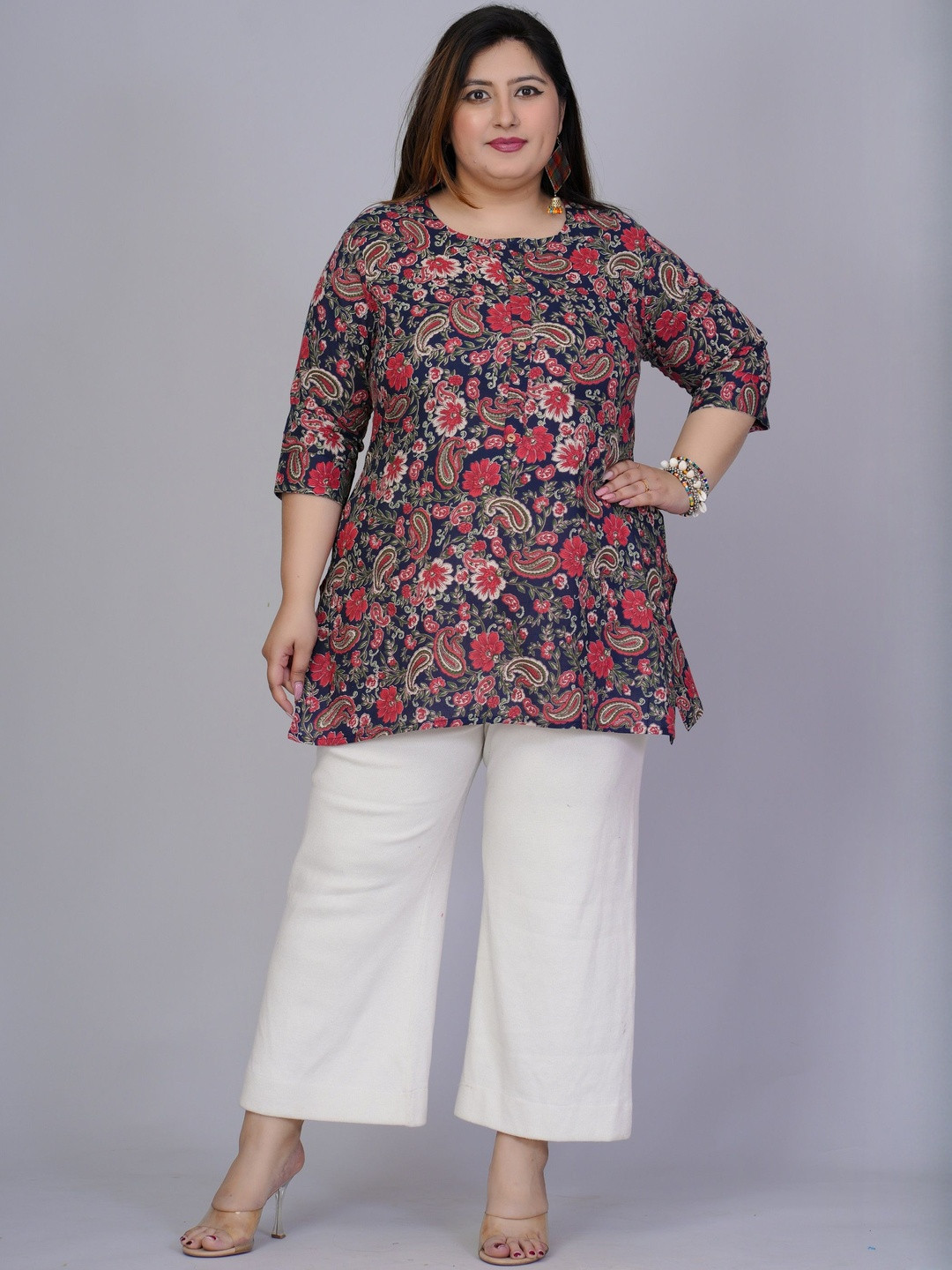 VASAVI Floral Printed Pure Cotton Short Kurti