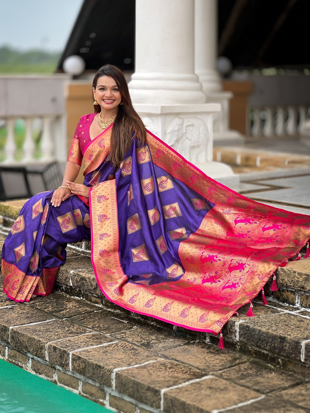 DIVASTRI Purple Woven Design Art Silk Banarasi Sarees