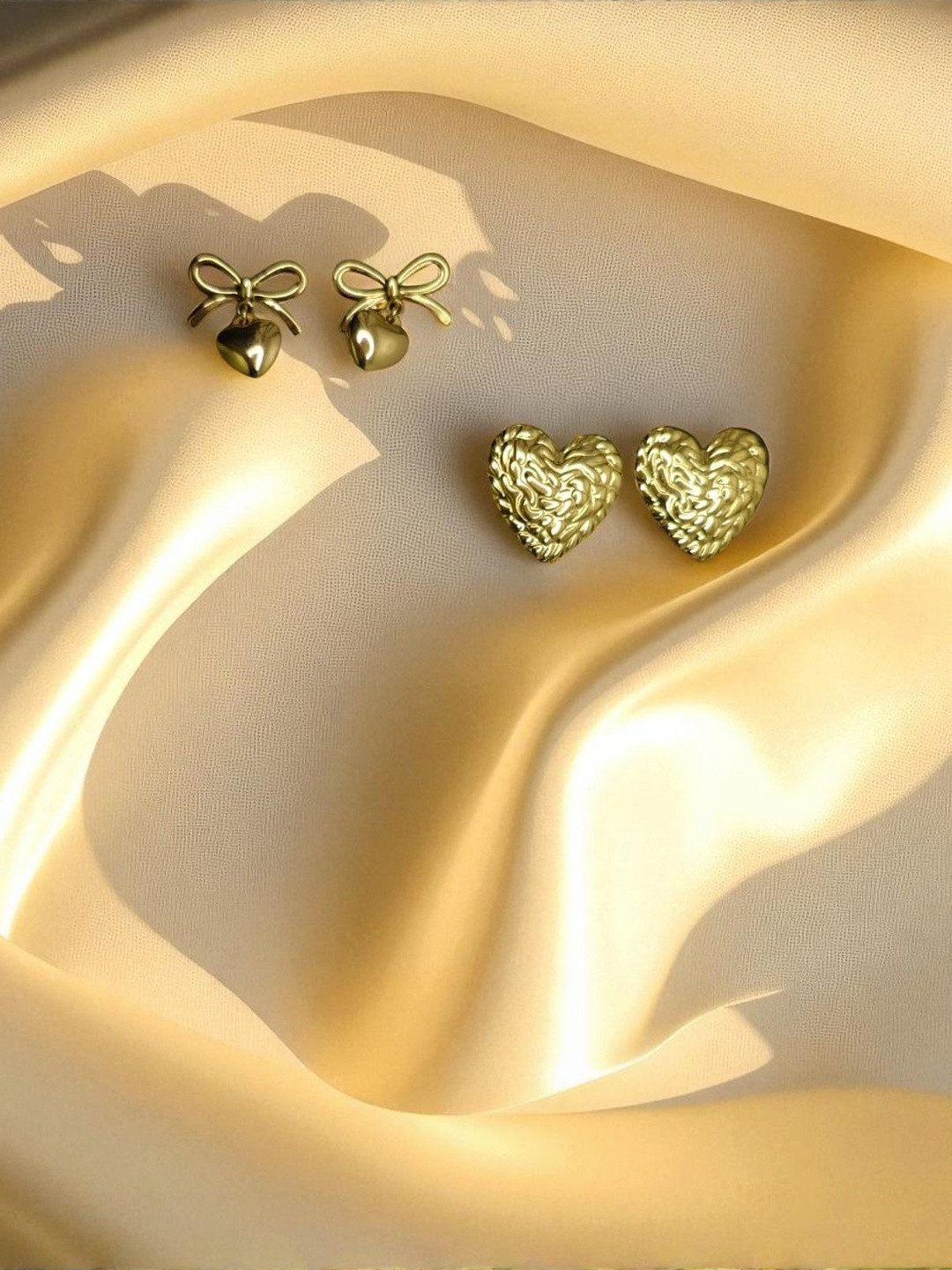 GOLDEN GLAMOUR Set of 2 Gold Plated Bow & Heart Shaped Studs Earrings