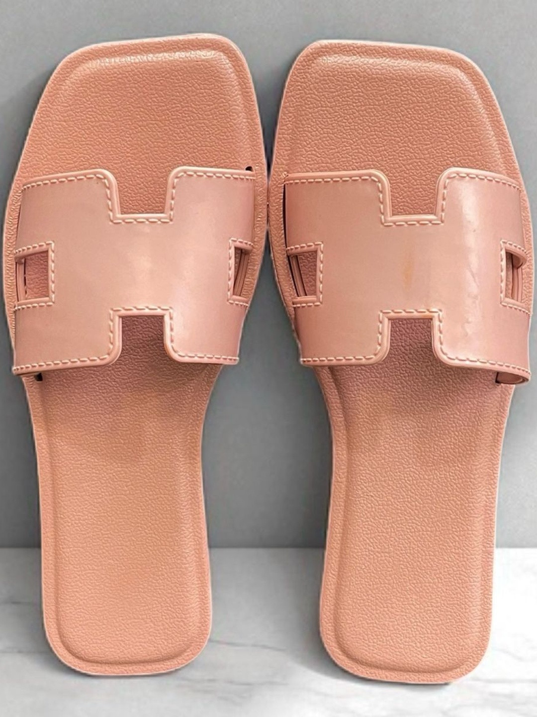 Shozie Women Rubber Slip-On