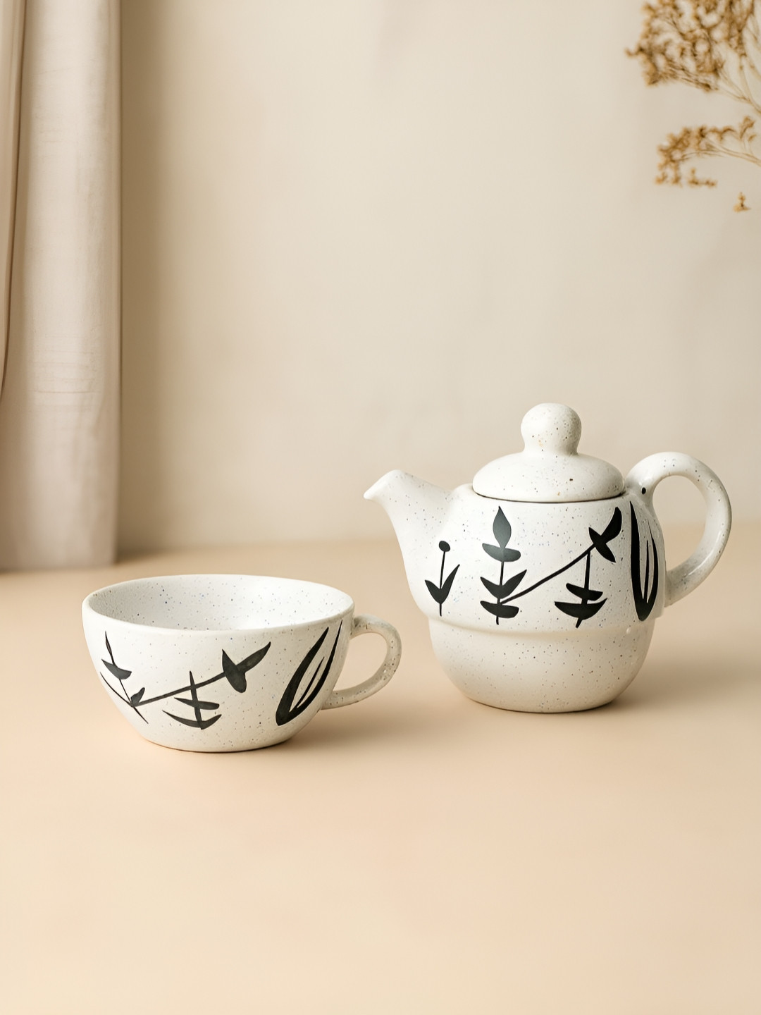 Unravel India White & Black Floral Printed Ceramic Kettle & Cup