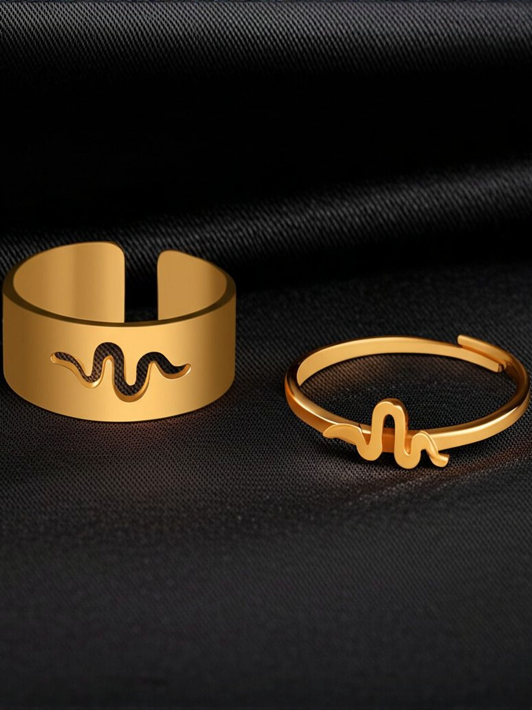 DressBerry Fancy Golden Heartbeat Couple Ring