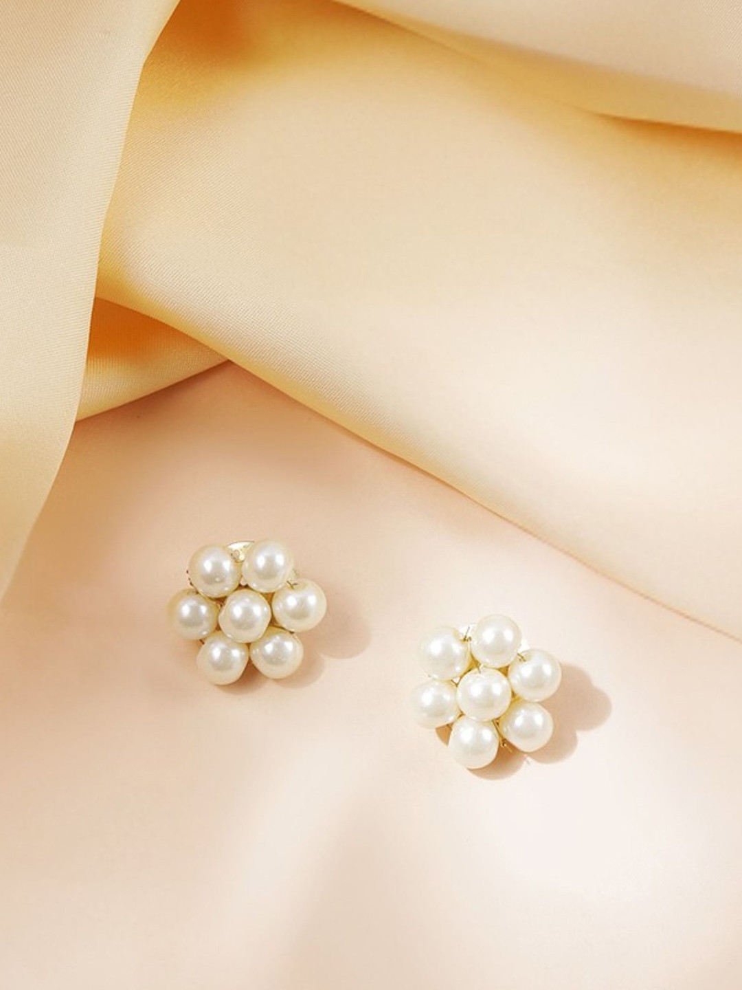 ORANGENYSHA Gold-Plated Pearls Studded Floral Shaped Studs