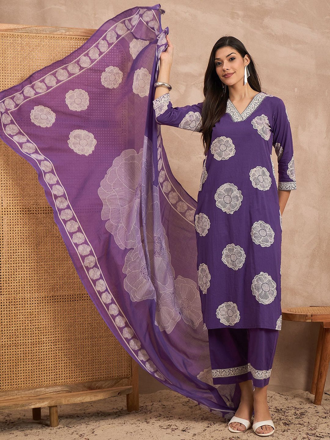 CHETI Women Floral Printed Pure Cotton Kurta with Trouser & Dupatta