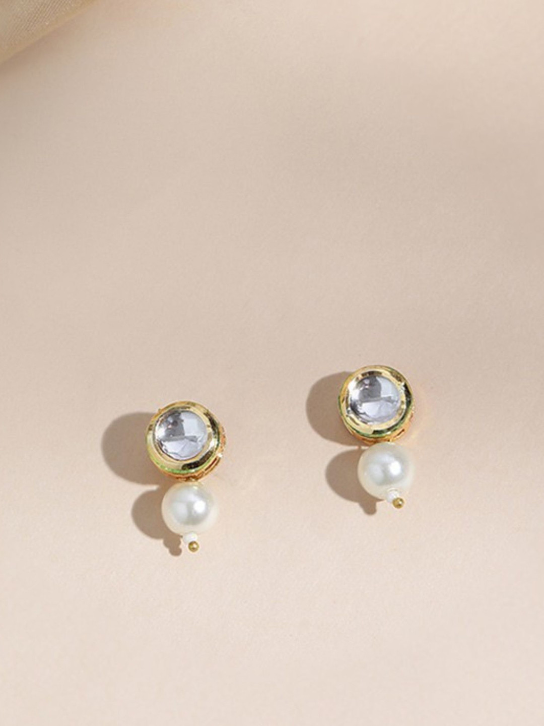 ORANGENYSHA 22k Gold-Plated Kundan Studded & Pearls Beaded Circular Shaped Studs