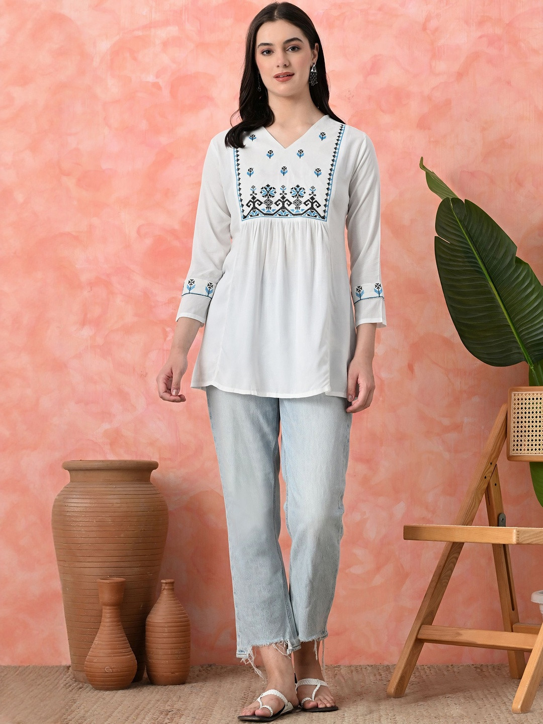 EMICA Floral Embroidered V-Neck Kurti