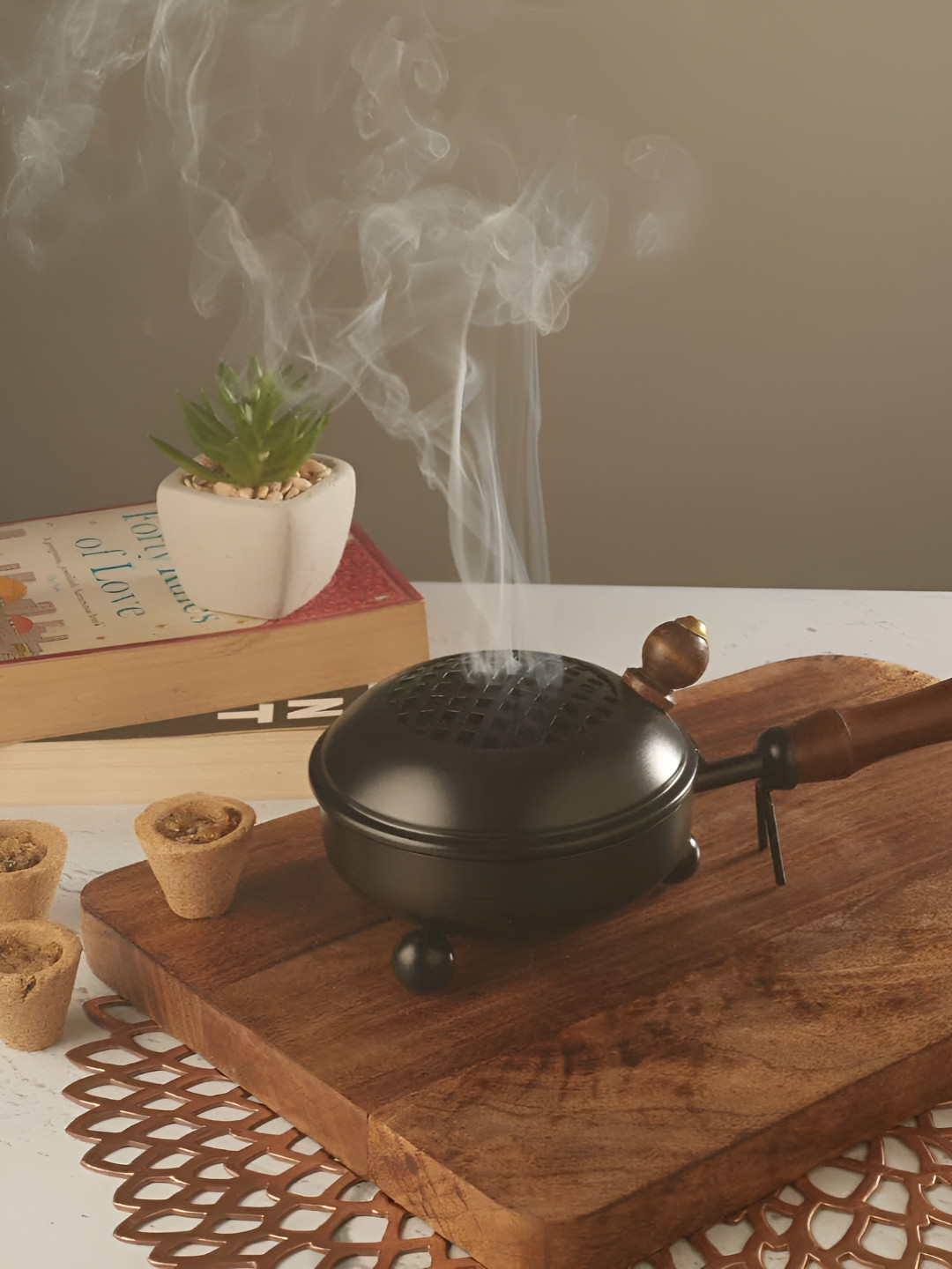 CraftVatika Black & Brown Textured Wooden Dhoop Dani With Handle
