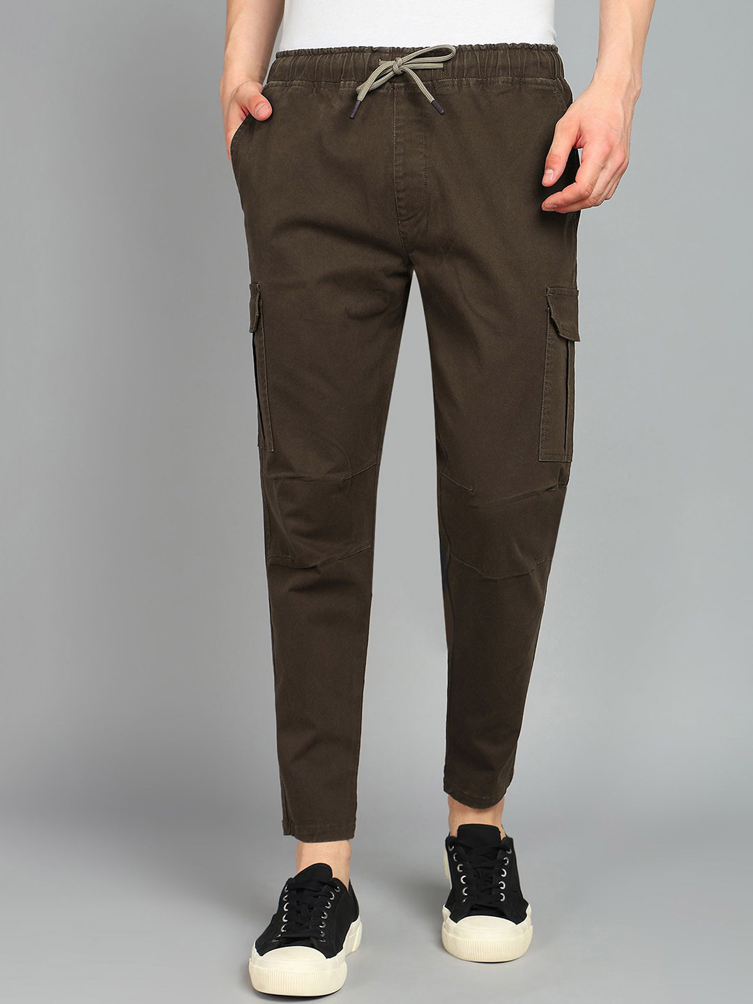 Gaucha Men Brown Knitted Cargos Jogger Trousers