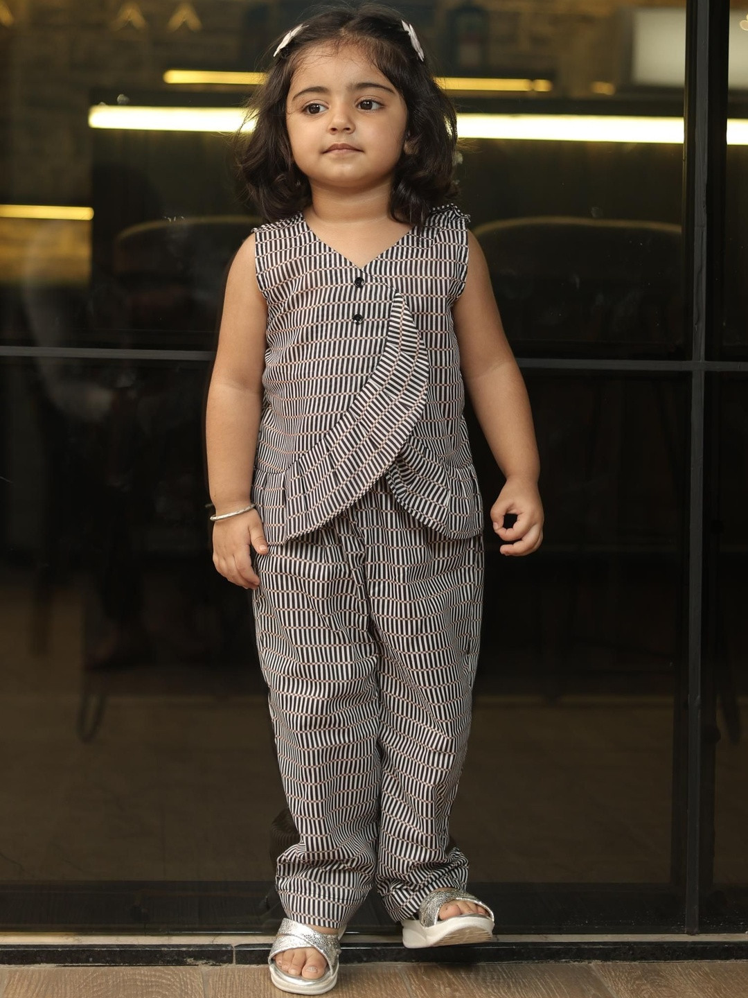 SPIN N TALES Girls Printed Pure Cotton Top with Trousers Clothing Set