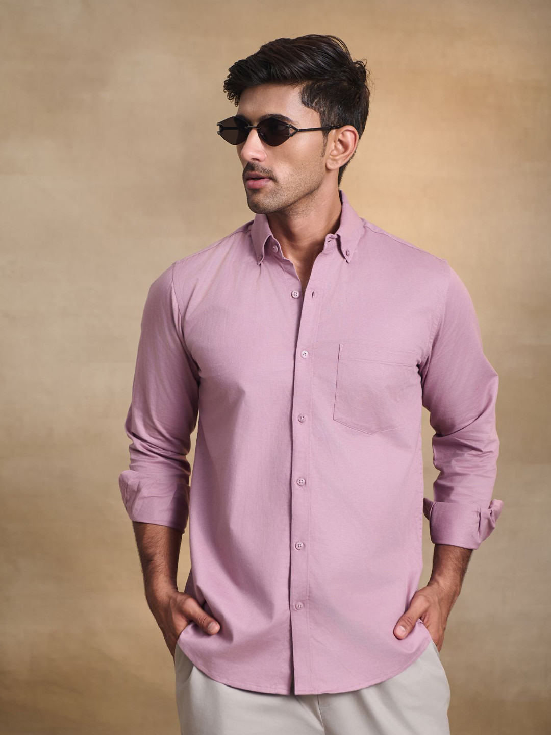 Uncluttered Closet Men Standard Fit Solid Button-Down Collar Casual Shirt