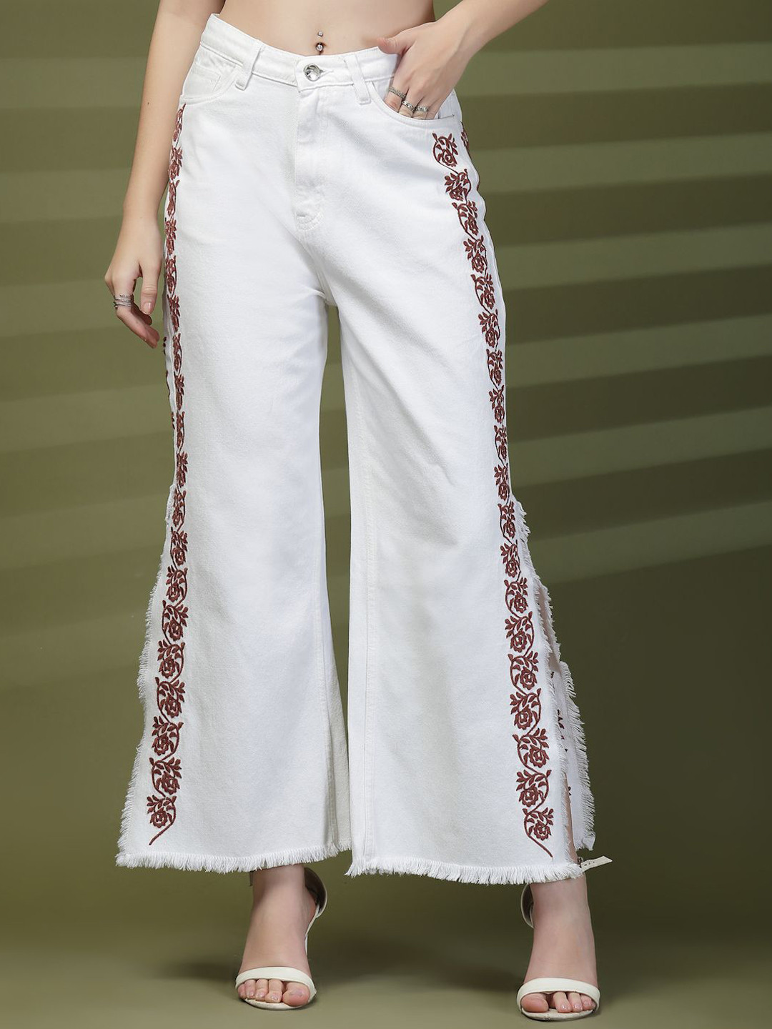 COSMIC TRIO Women Embroidered Wide Leg High-Rise Jeans