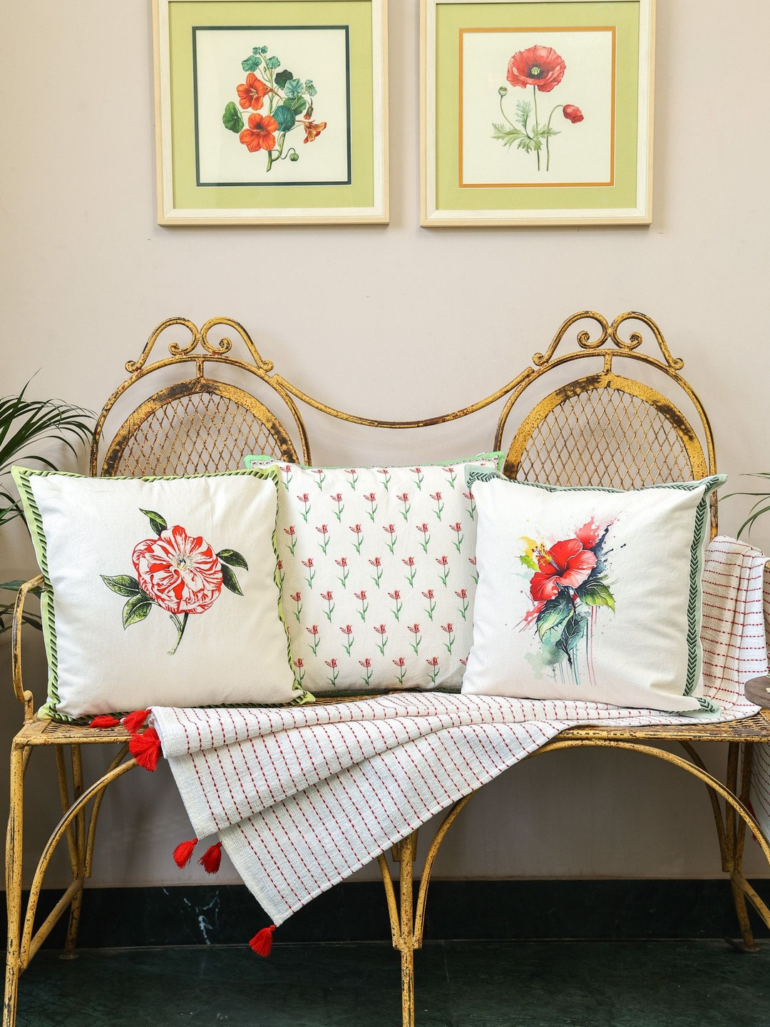 Crown of Poppies Multicoloured Set of 4 Floral Square Cushion Covers with Throw