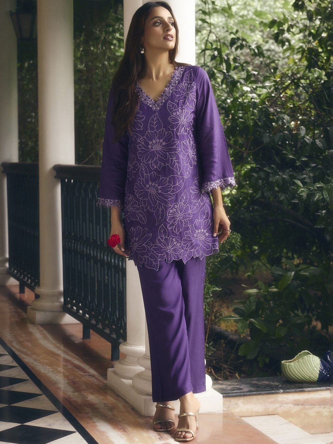 Anouk Women Purple Floral Embroidered Tunic With Trousers