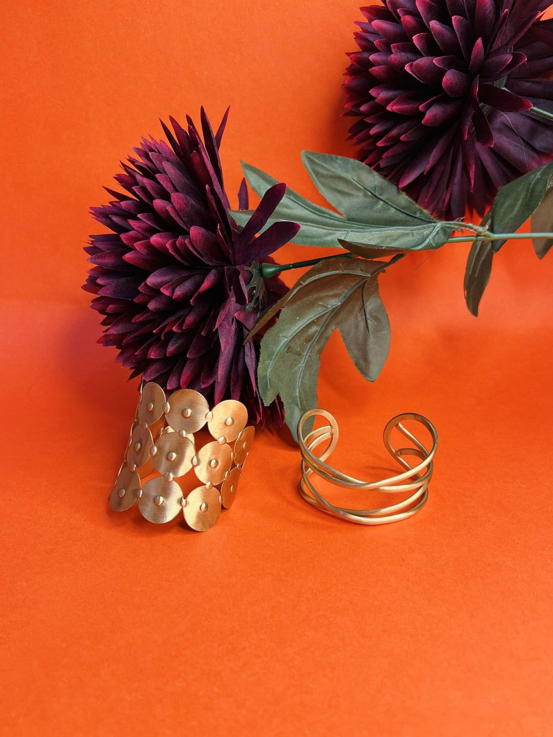 TAG 7 Set Of 2 Criss Cross & Circle Chain Cuff Bracelets