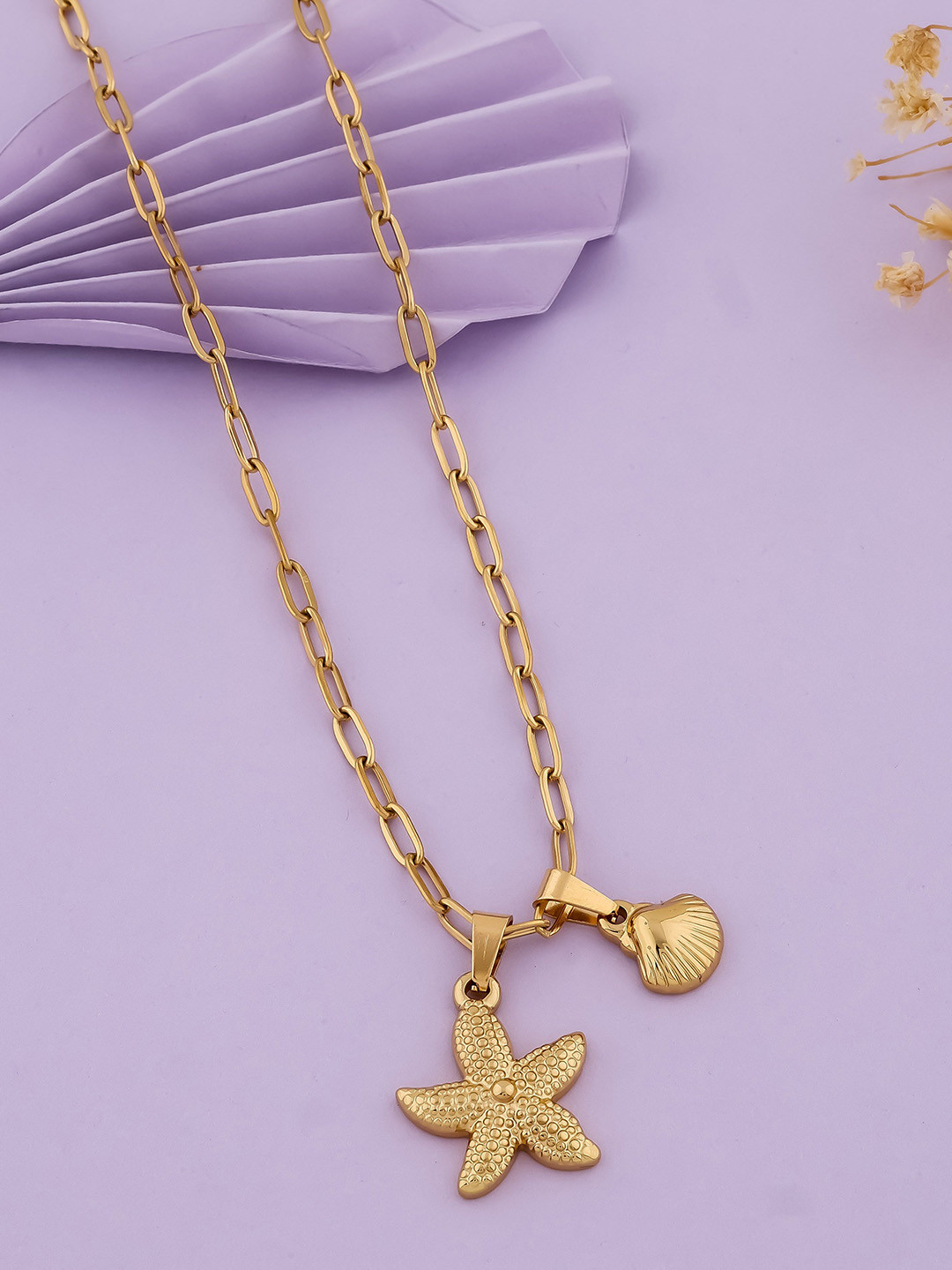 QUERALT Brass Gold-Toned Paperclip Chain Charm Necklace