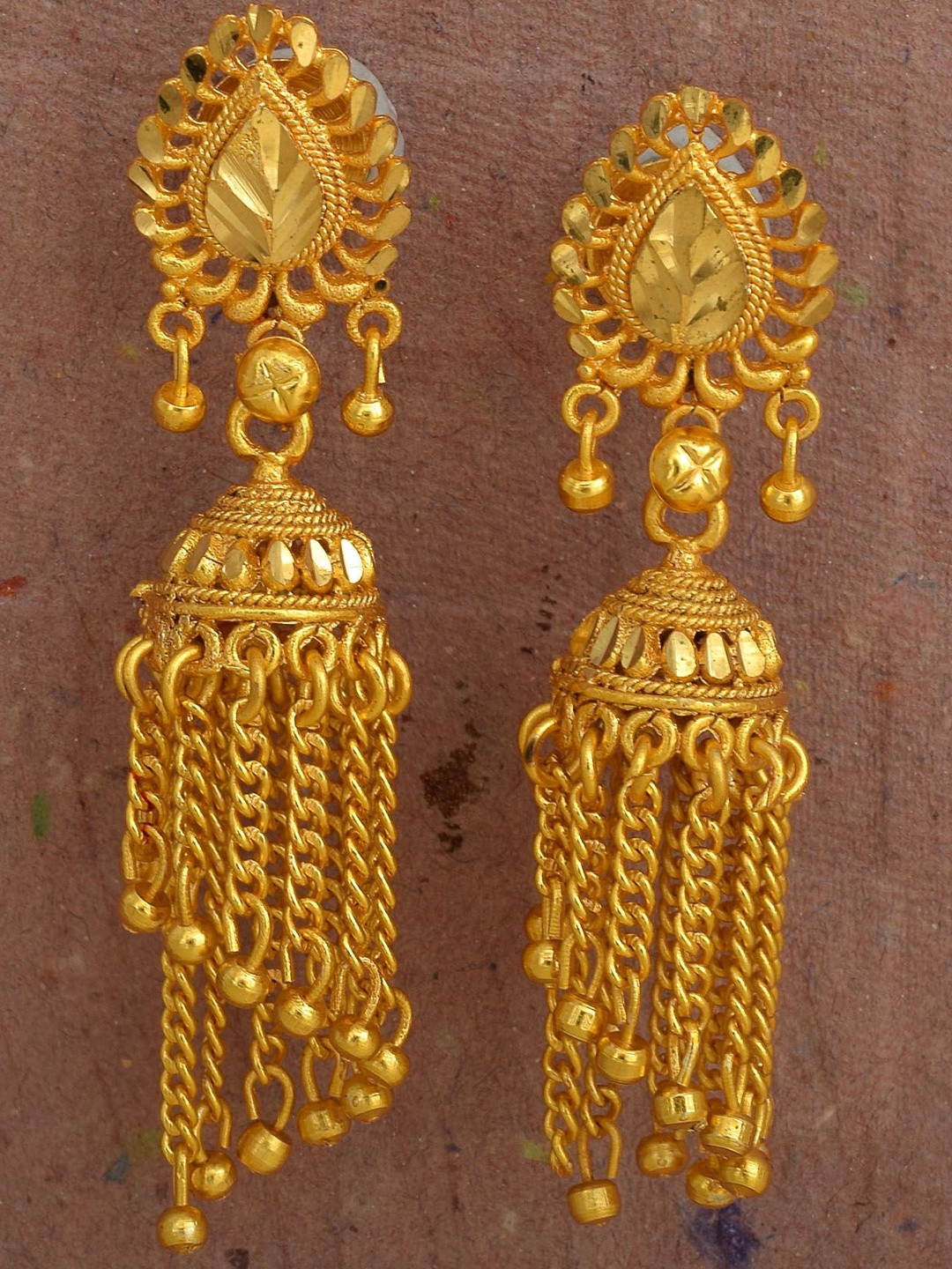 Elegant Alloy Jhumki Earring
