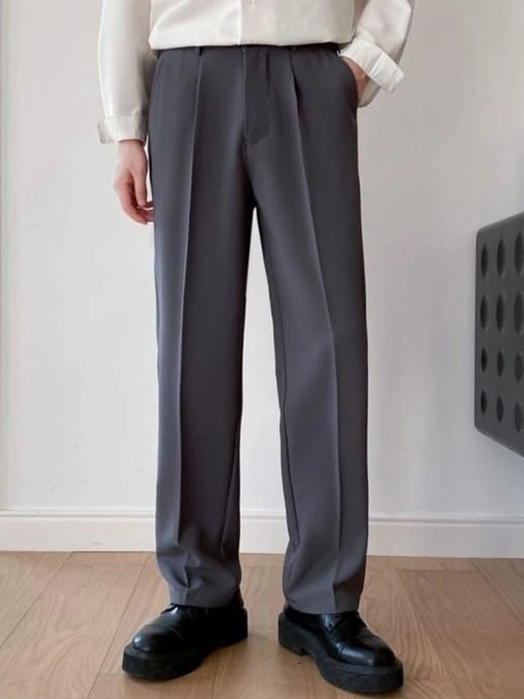 COVZ Men Korean Loose Fit Easy Wash Pleated Trousers