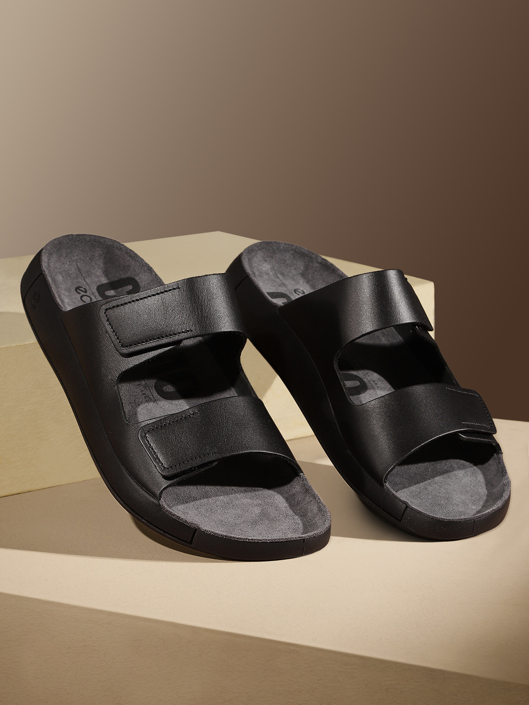 ECCO Men Leather Comfort Sandals