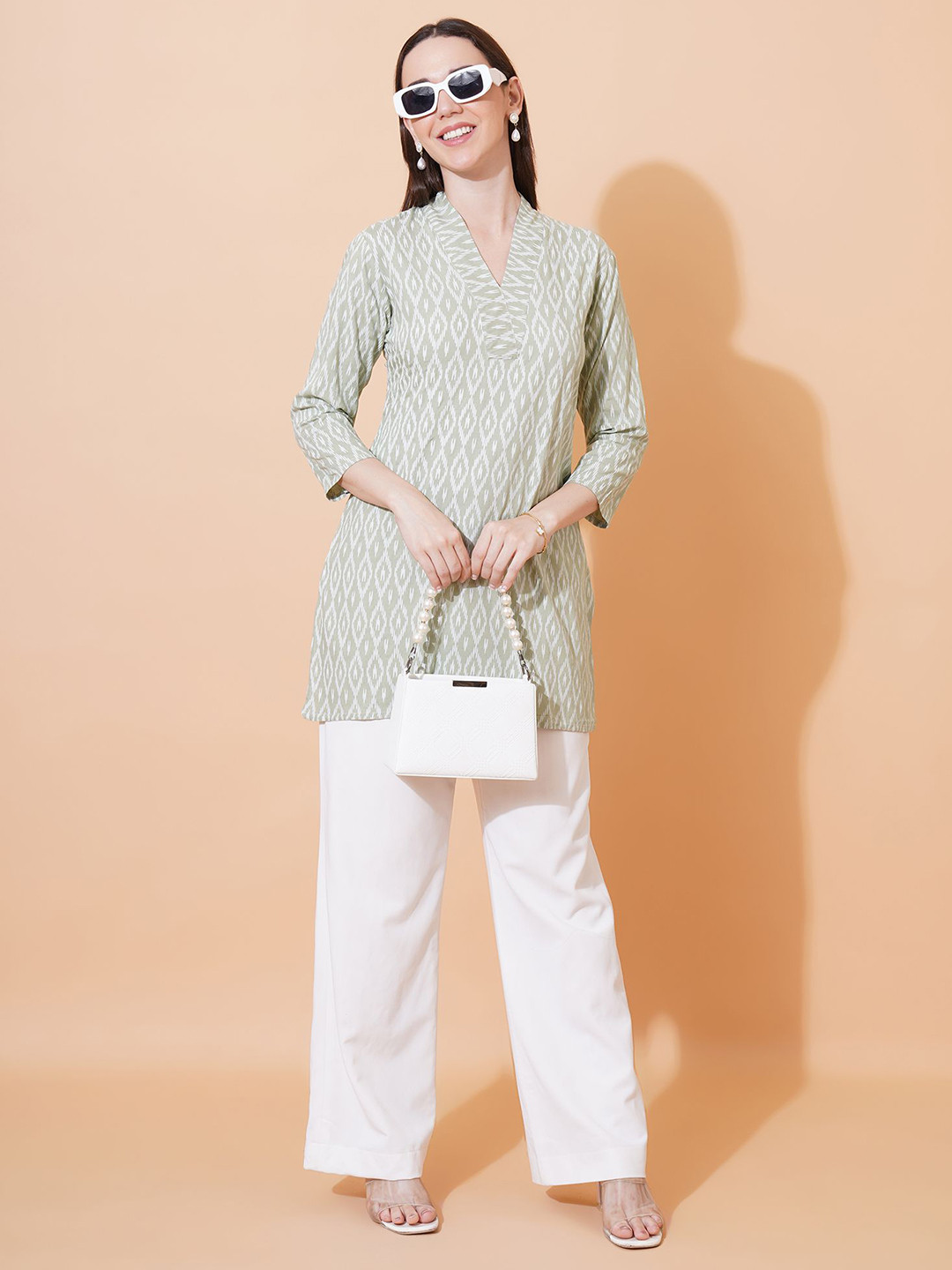 Ruvii Women Geometric Pathani Kurta