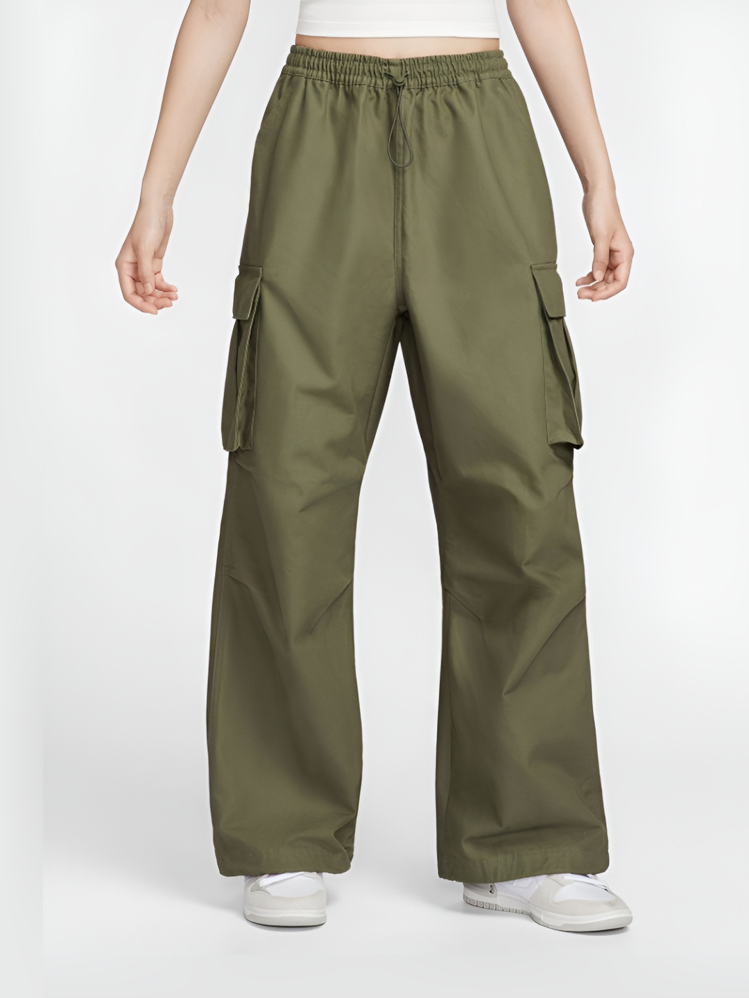 Nike Sportswear Women's Mid-Rise Oversized Woven Cargo Pants