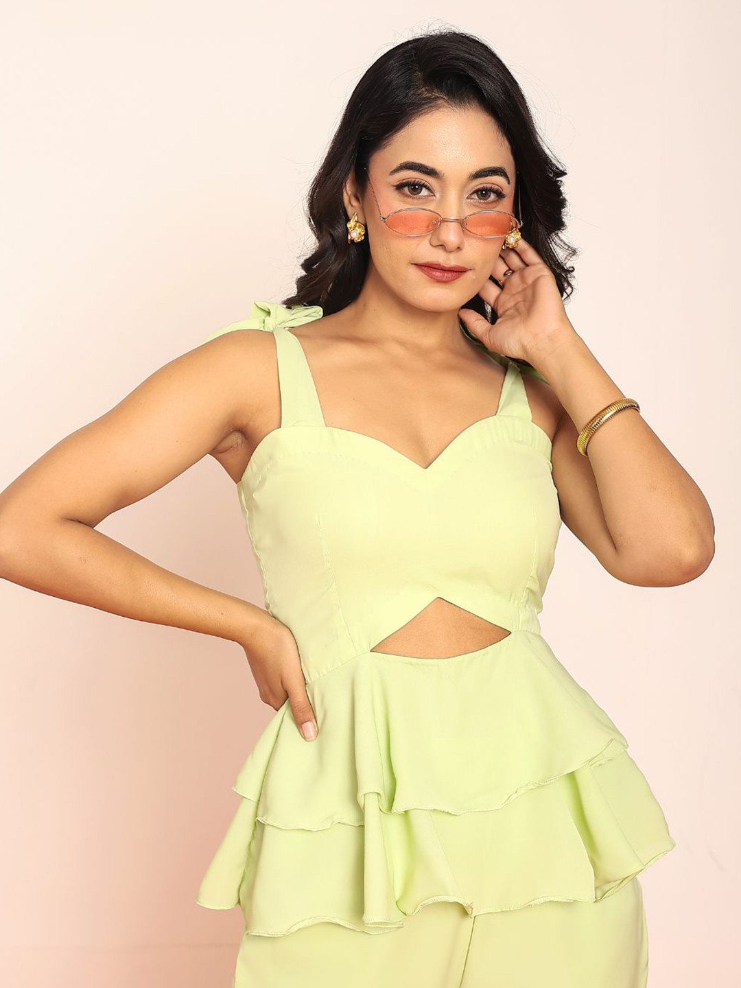 LOVEPRASHA Women's Waist cutout peplum top