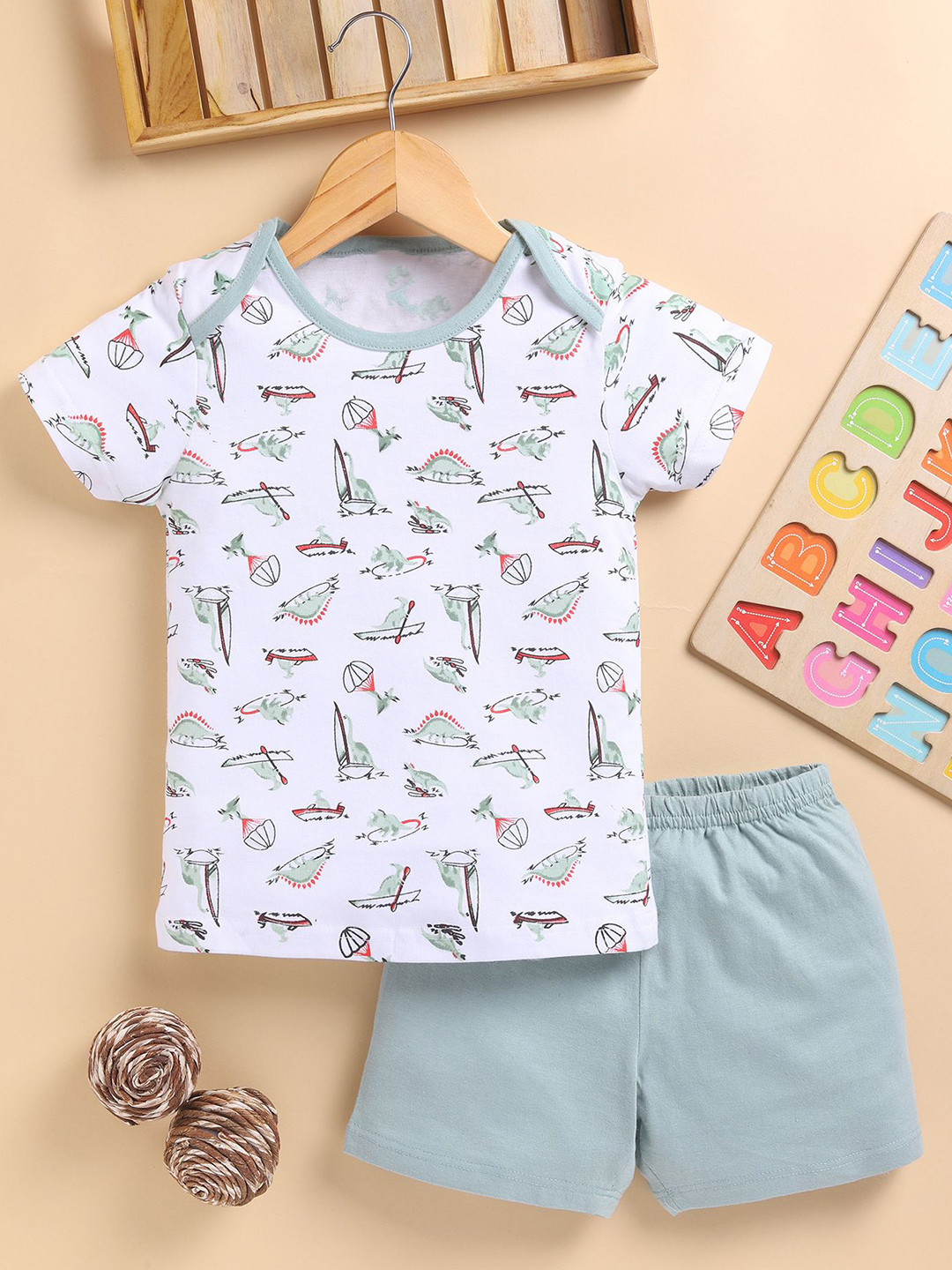 Toonyport Boys Graphic Printed Pure Cotton T-shirt With Shorts