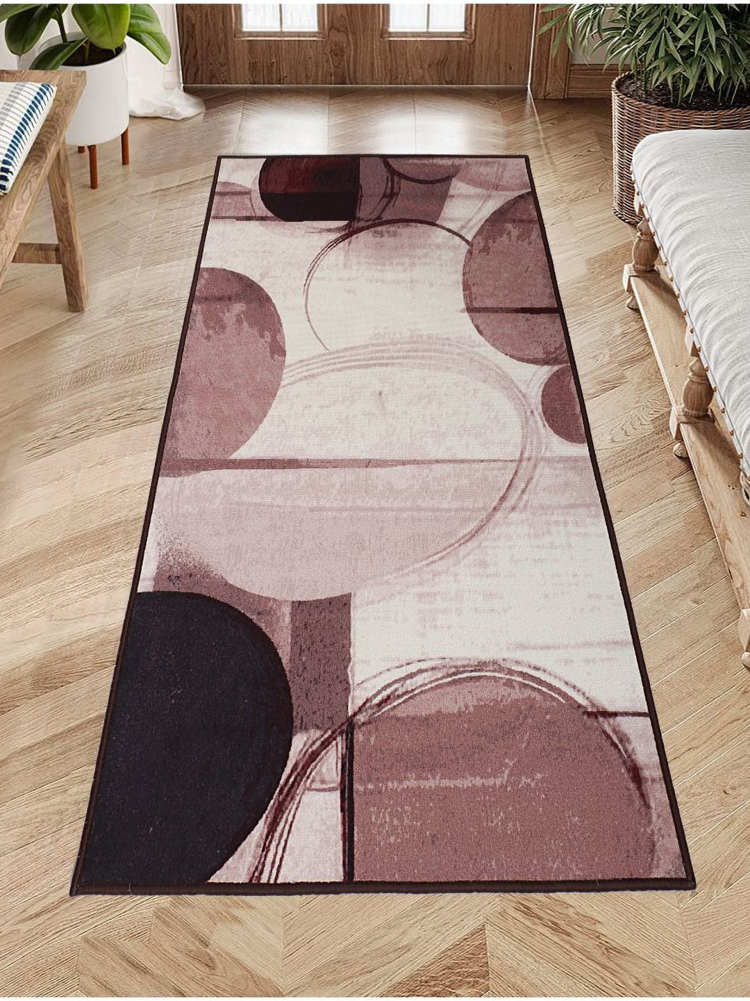 MODEFE Off-White & Brown Abstract-Printed Anti-Skid Loop Pile Floor Runner