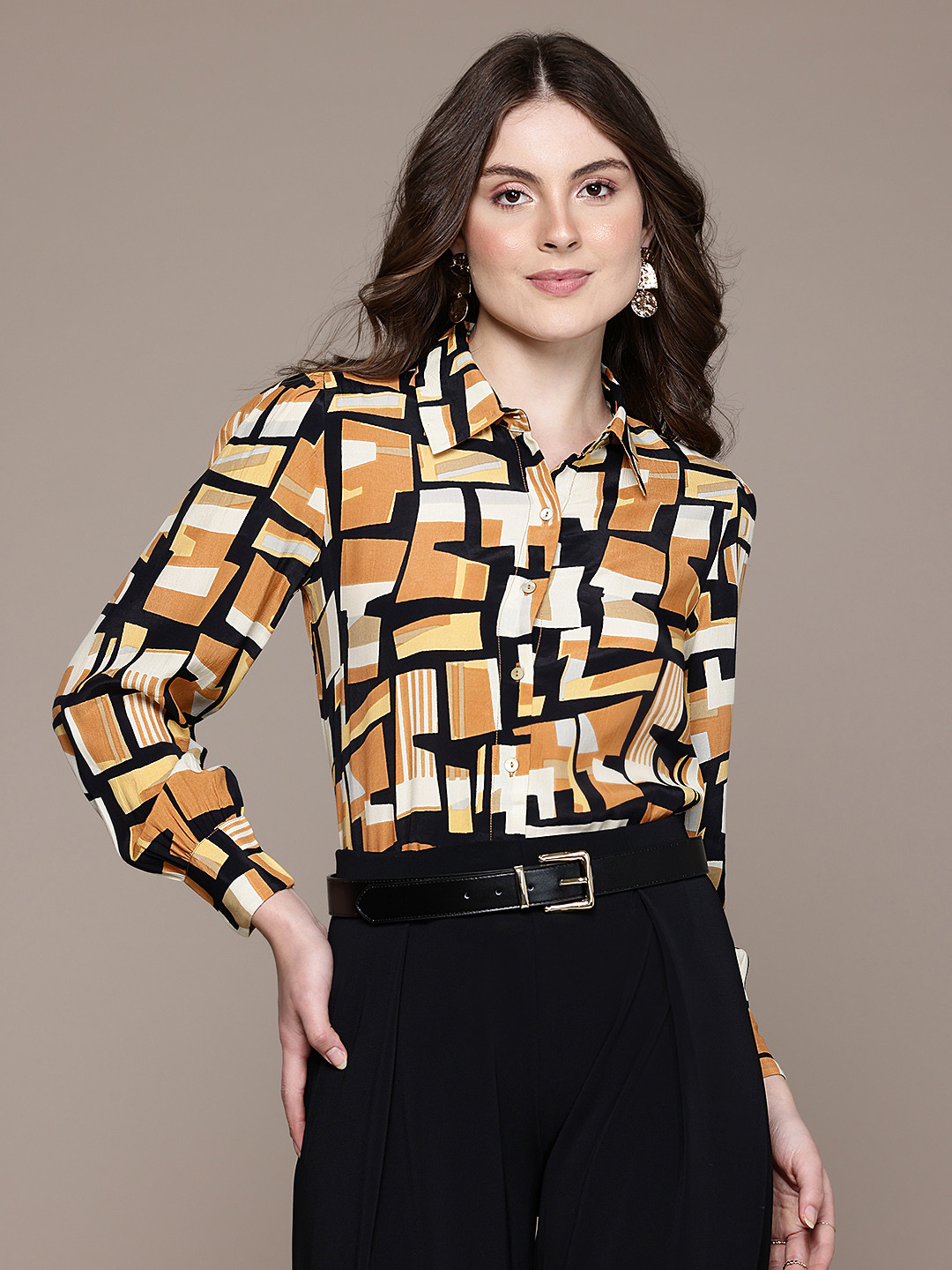 Label Ritu Kumar Abstract Print Cut-Away Collar Relaxed Printed Casual Shirt