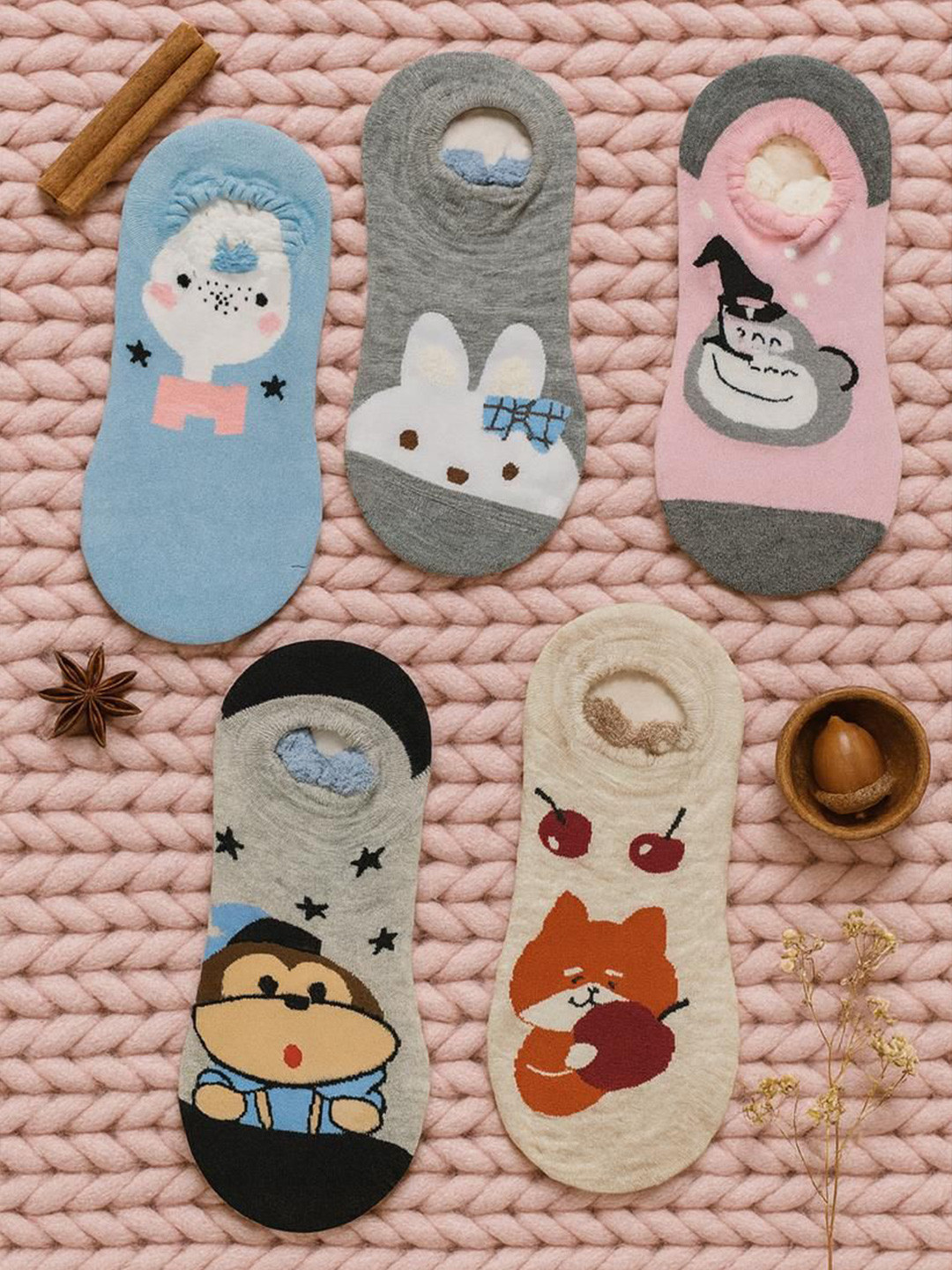 J Style Women Pack Of 5 Patterned Shoe Liners Socks