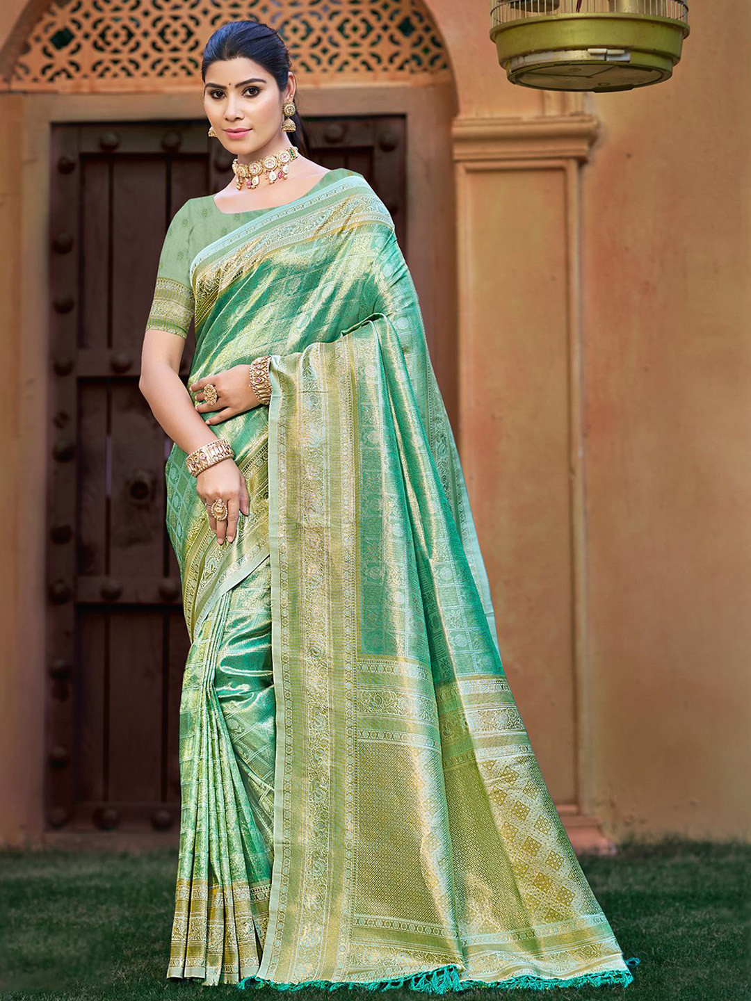 SANGAM PRINTS Ethnic Motifs Woven Design Zari Kanjeevaram Silk Saree with Blouse Piece