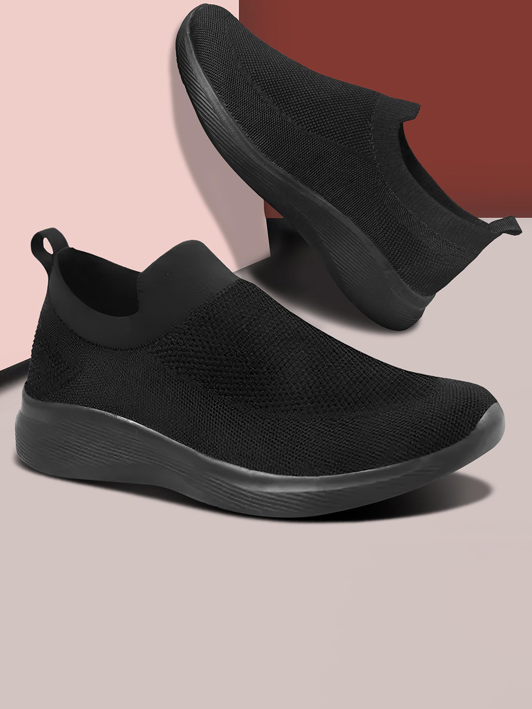 Bruton Men Textured Slip-On Sneakers