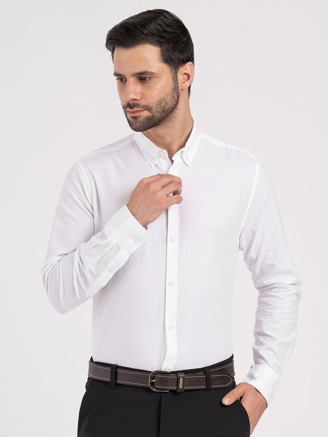 Red Tape Essential Men Loose Fit Solid Pure Cotton Formal Shirt