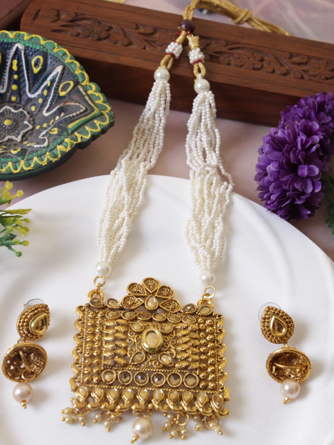 FASHION EMPIRE White Kundan Stones & Pearls Temple Necklace Set
