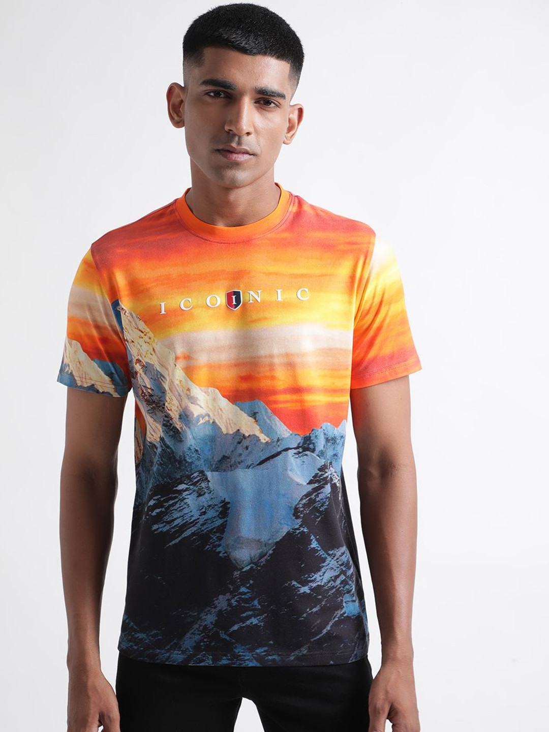 Iconic Fashion Printed Round Neck T-shirt