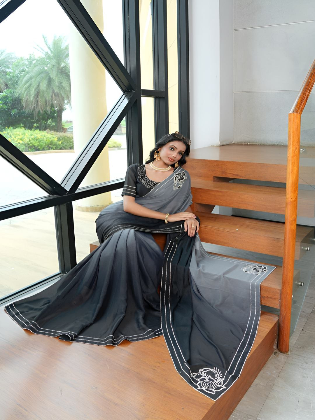 FABMORA Sanvi Fanta Women Ombre Embellished Embroidered Saree