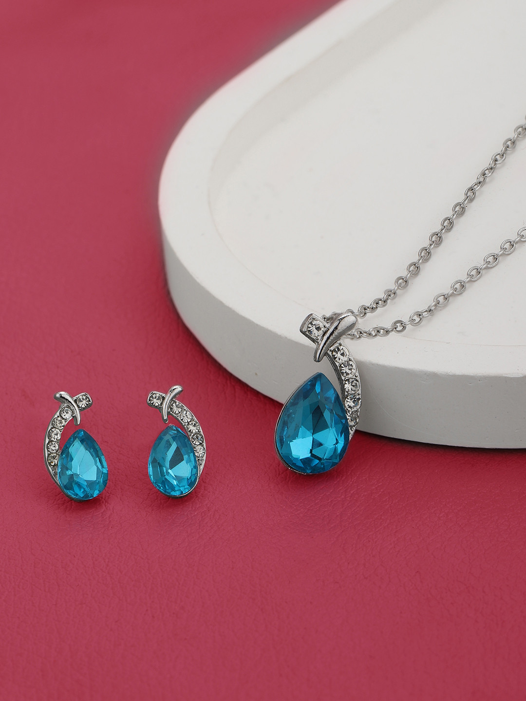 Carlton London Silver Plated CZ Dangling Crystal Pendant with Chain and Earring Set