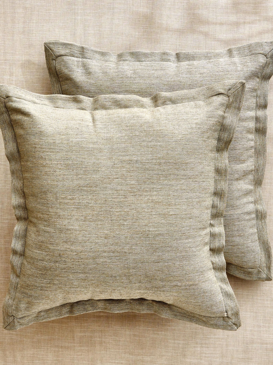 Home Centre Arena Green 2 Pieces Square Shaped Cushion Covers