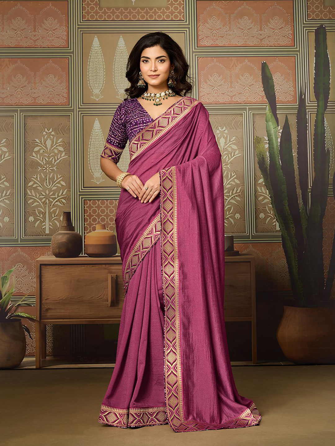 Mitera Ethnic Saree With Woven Design Border