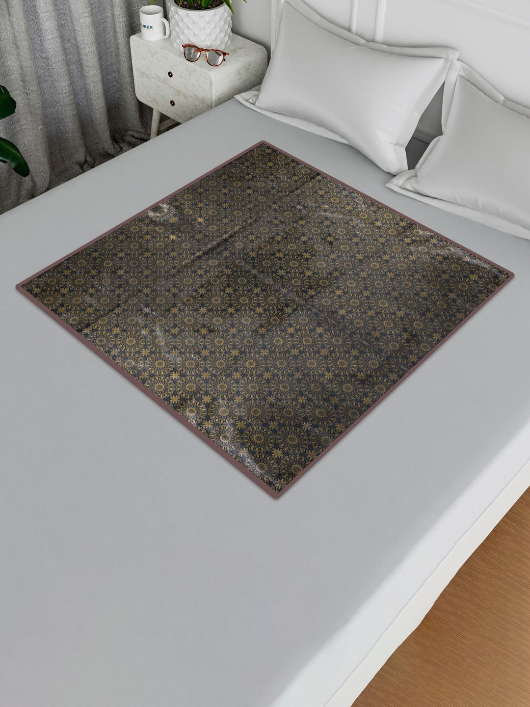 Aura Brown & Gold Toned Printed Square Shape Table Placemats