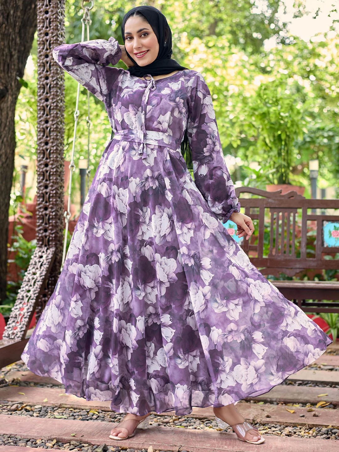 SARINKU Floral Print Georgette Casual Fit & Flare Maxi Dress